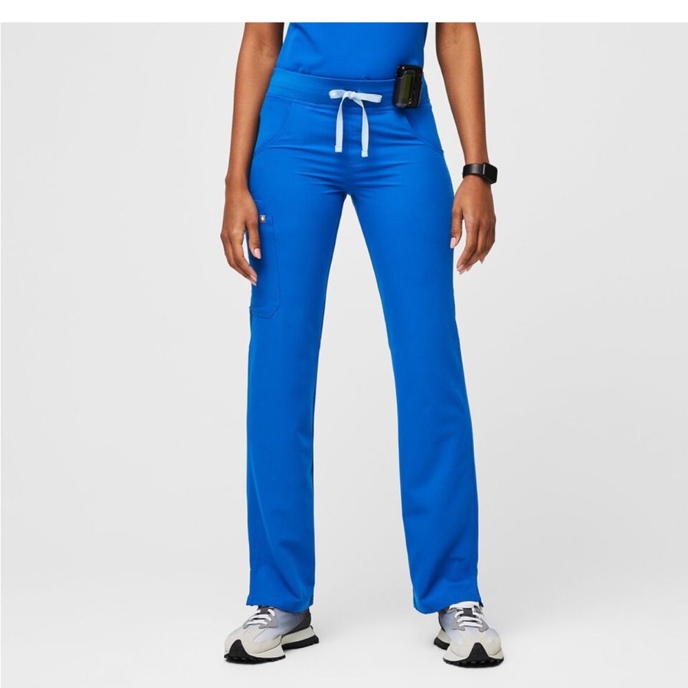 Figs Kade Cargo Scrub Pants - Royal Blue